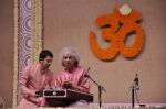 Pt Shivkumar Sharma at Pt Shivkumar Sharma and Zakir Hussain concert in Nehru, Mumbai on 16th Jan 2013 (39).JPG
